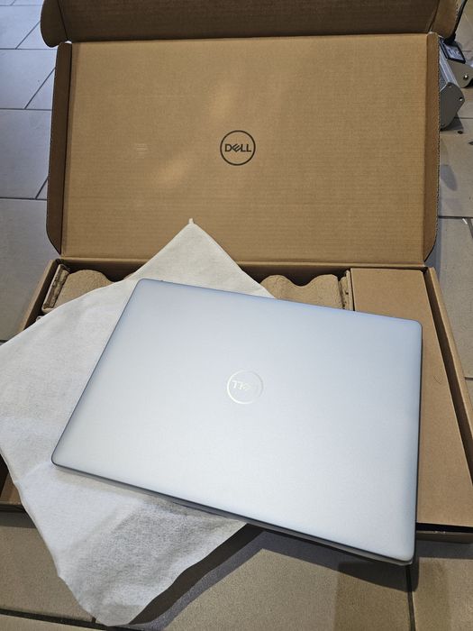16" Touch Dell 5640 Ultra 7 150U/32Gb/1Tb/новий