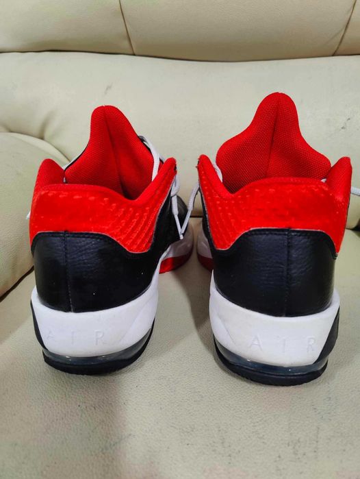 Nike Jordan Max Aura 3 tam. 42.5