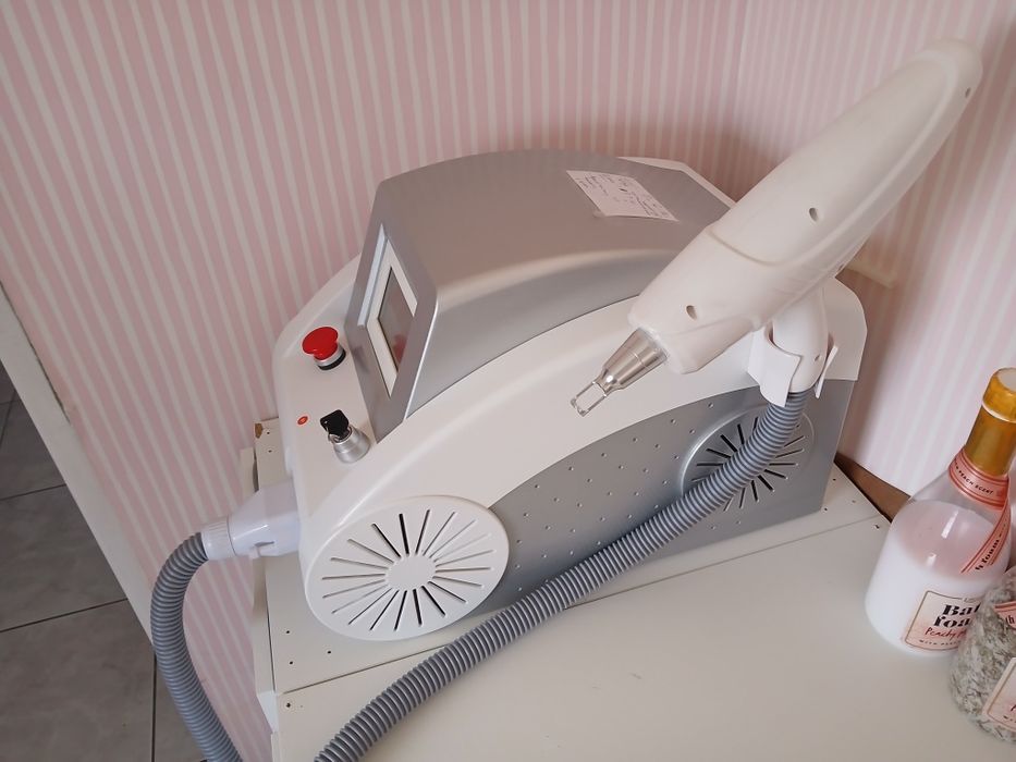 Laser Q-Switch Nd:YAG