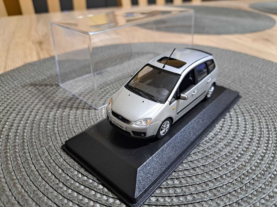 Ford C-Max mk1 srebrny Minichamps 1:43