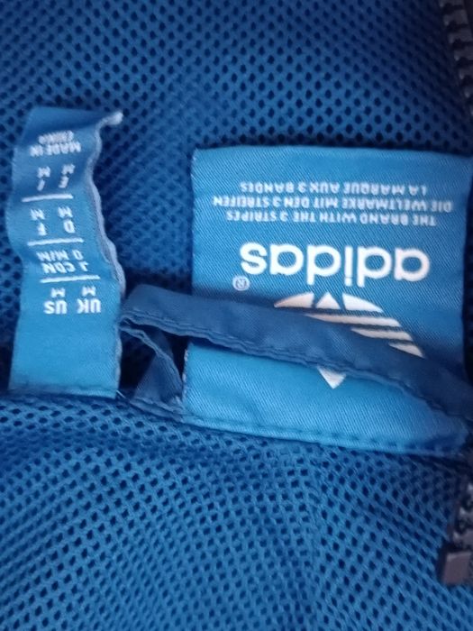Продам оригинальную мужскую ветровку Adidas originals размер М