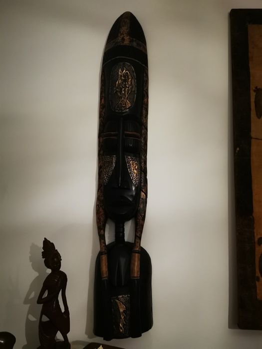 Conjunto Estatuetas africanas e painel