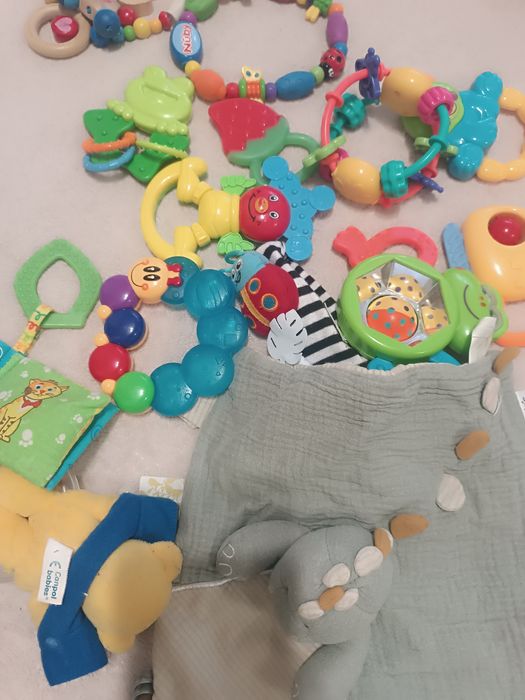Іграшки для немовляти