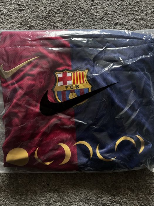 T SHIRT exclusiva do FC BARCELONA - Estado - Absolutamente Novo