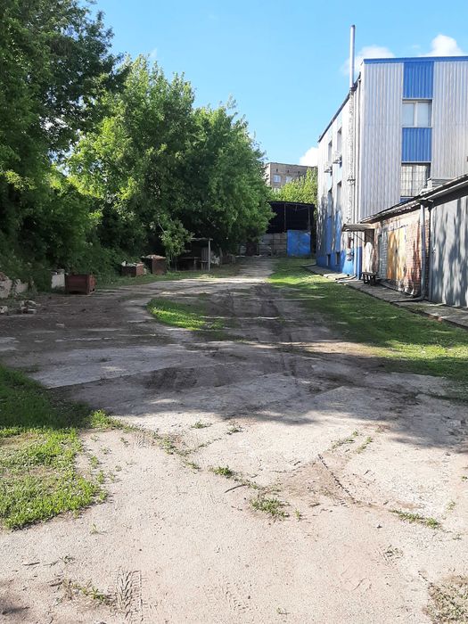 Продаж нежитлової будівлі в Новобавар р-ну  м.Вокзальна - 1832,2 кв.м.