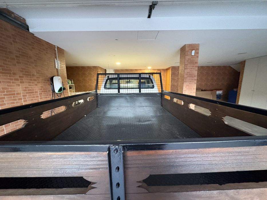 Toyota hilux 2WD 2011