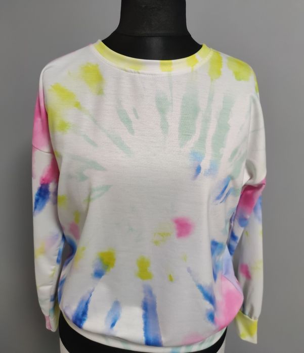 Piękna bluza roz. M/L