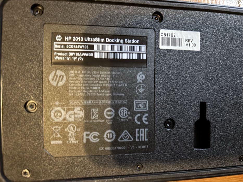 Docking station HP e cabos de alimentacao HP