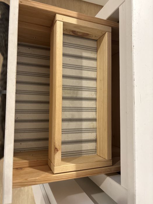 Stolik nocny Ikea Hemnes