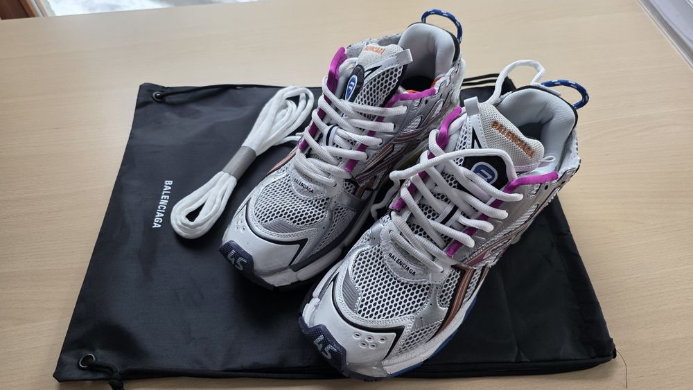 balenciaga runner