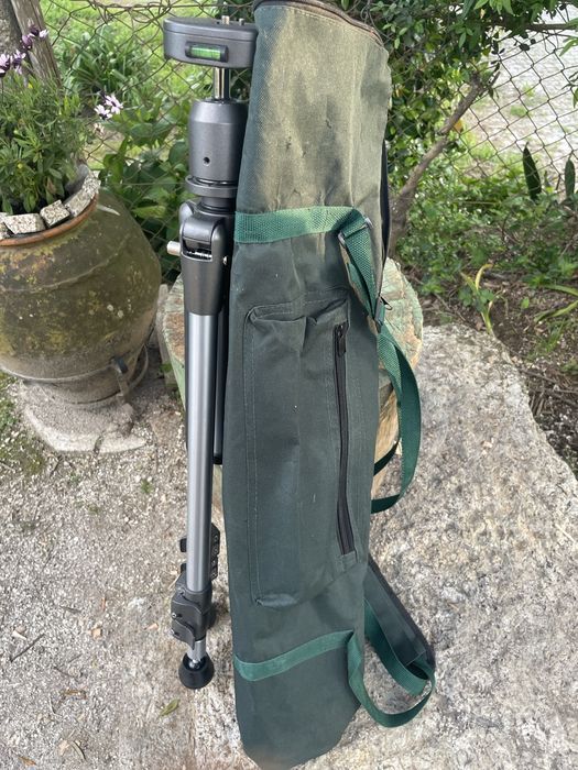 Vendo tripé como novo