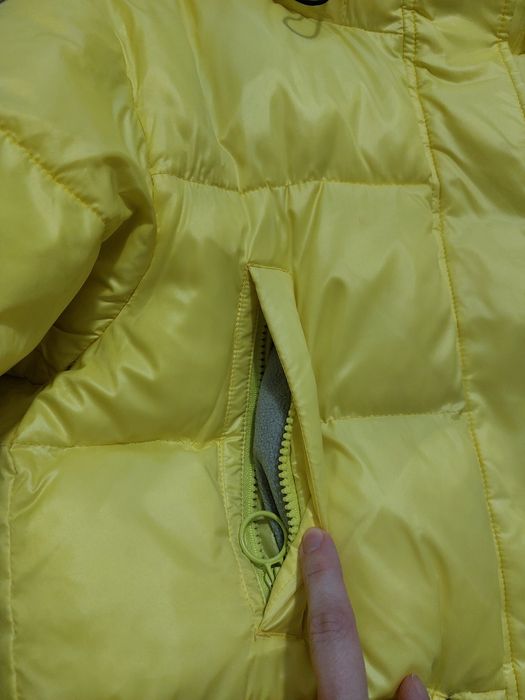 Зимова куртка на дівчинку, 140