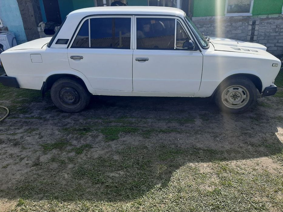 Продам ваз 21011