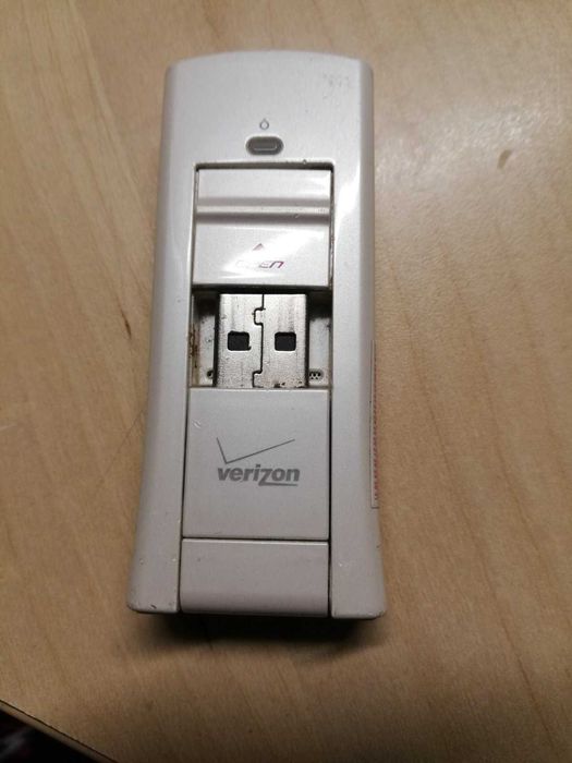 3G CDMA модем Pantech UM175