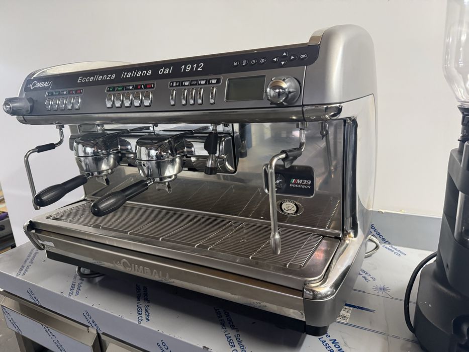Maquina de café la cimbal M39 fazemos instalação