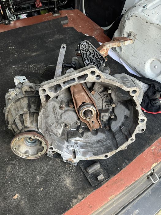 Коробка передач volkswagen caddy golf 5 skoda a5
