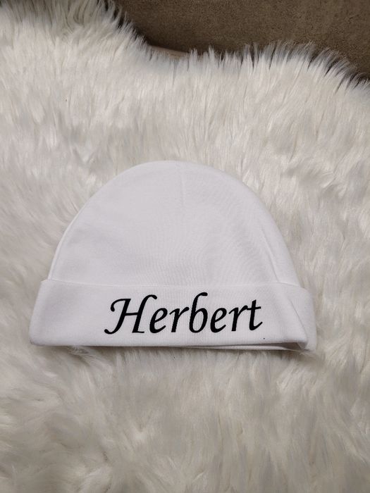 Nowa czapka z imieniem Herbert, rozm.56-62.