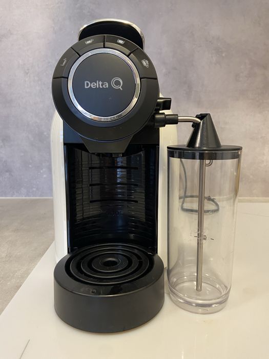 Ekspres do kawy na kapsułki Delta Q Milk Qool Evolution