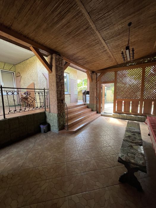 Будинок з цегли та Будинок з бруса на одній ділянці, басейн, баня.