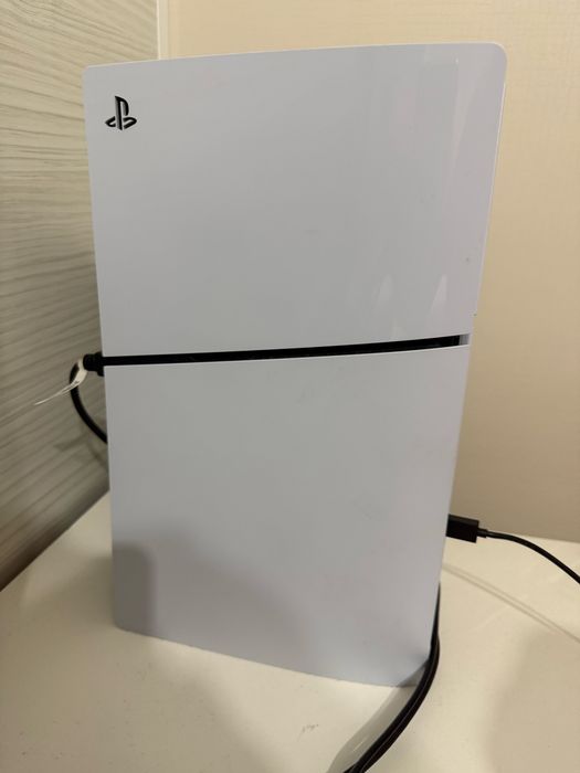 Vende se playstation 5
