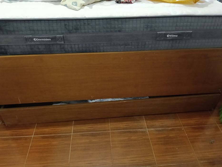 Cama dupla de gavetão