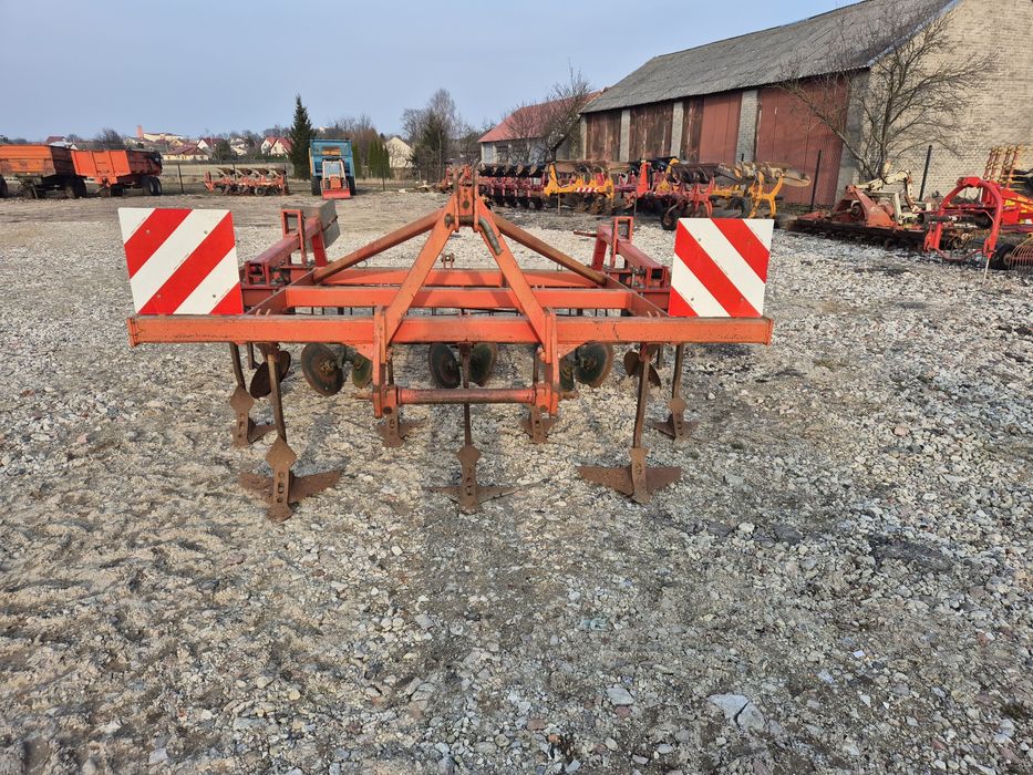 Głębosz agregat /uprawowy podorywkowy/ gruber Vogel & Noot 3m wał Kuhn