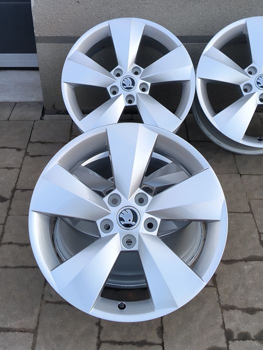 Диски оригінал Skoda r17 5x112