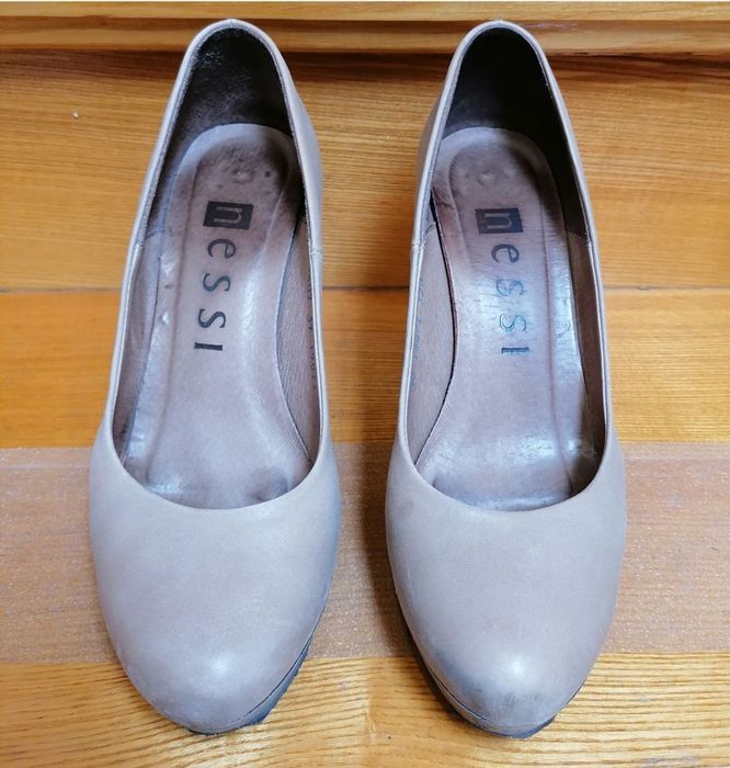 Buty skórzane beżowe roz 39