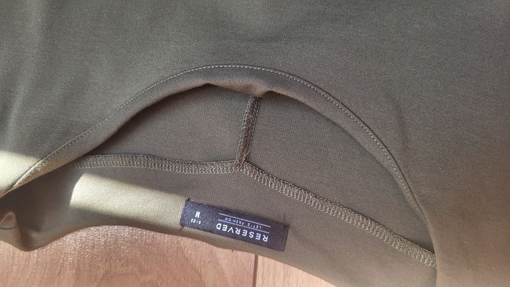 Sukienka reserved