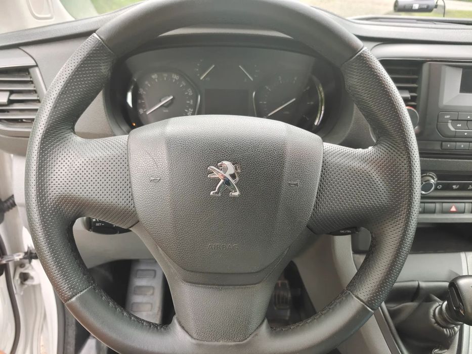 Peugeot Expert L3 Long  Peugeot Expert 2.0 - Long