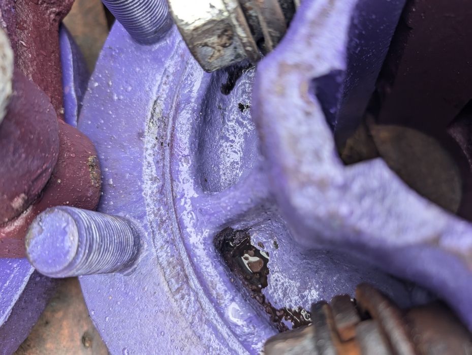 Ступиця МТЗ 50 80 82 892 Чулок ступица ступіца полуось МТЗ Мост Міст