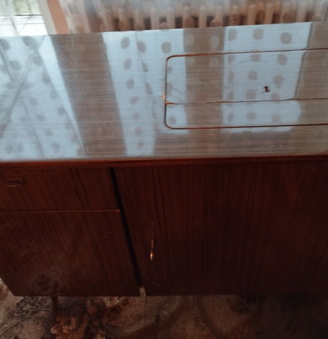 Maszyna do szycia łucznik lata 70 .