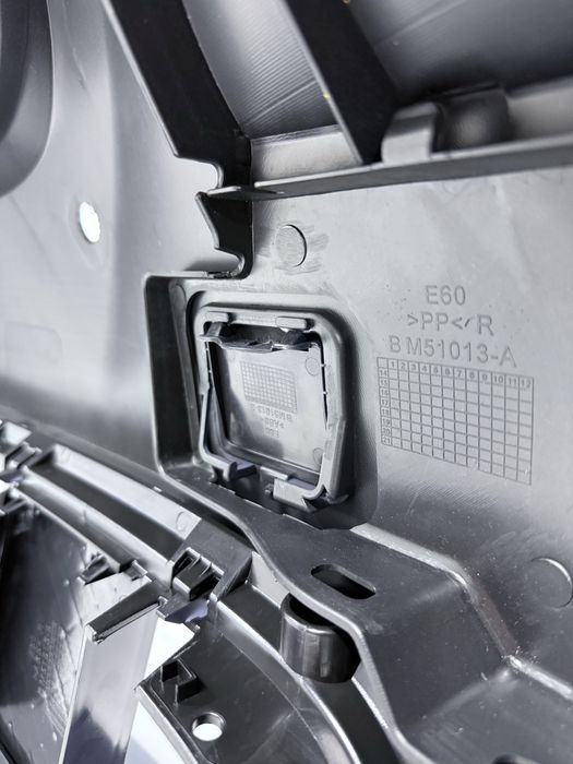 Бампер передній BMW E60/E61 у стилі M-Tech / M Paket bmw e60 e61 бмв м