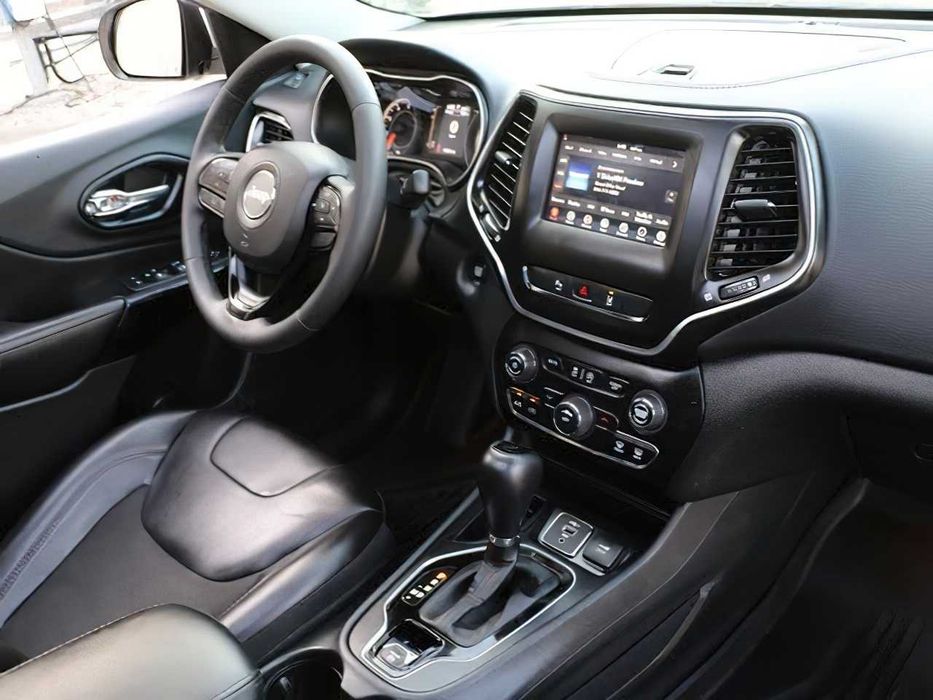 Jeep Cherokee      2022