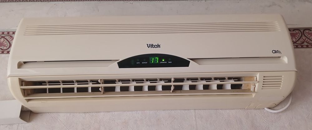 Кондиционер комнатный. VITEK, 9.  Не работает компрессор.