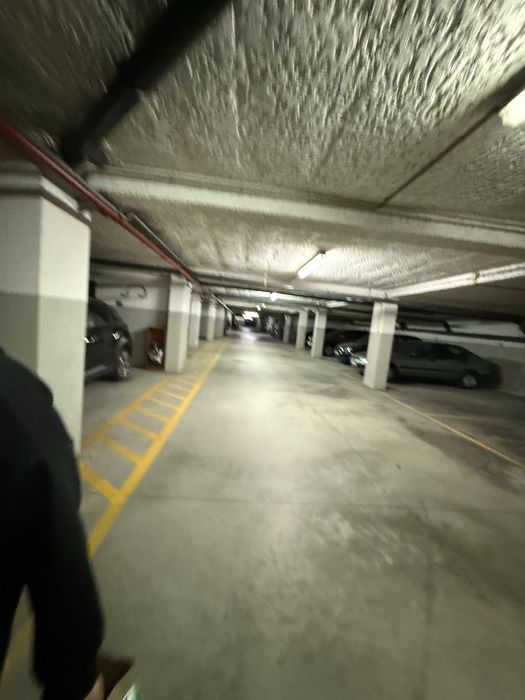 alugo lugar de garagem