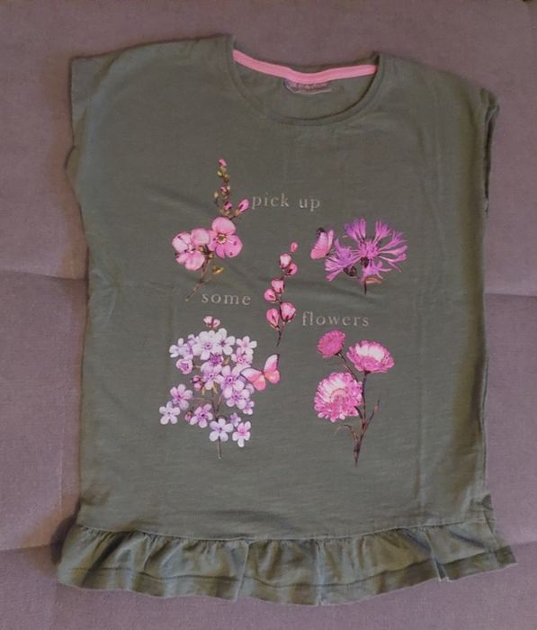 Trzy koszulki dla dziewczynki, rozmiar 134