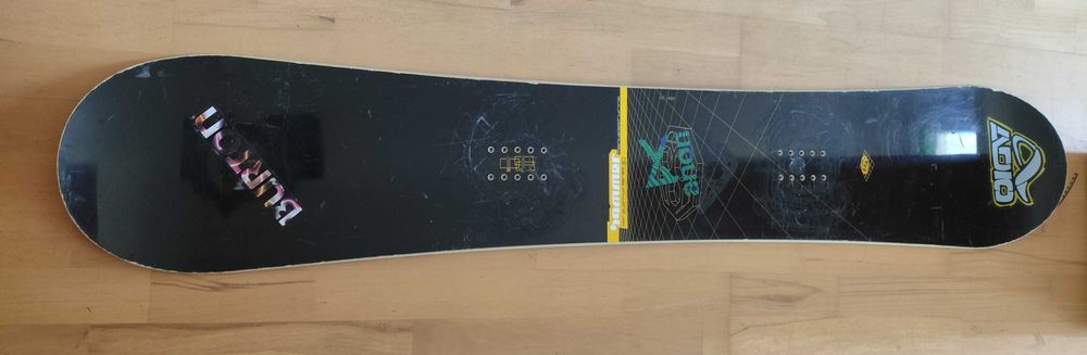 deska snowboardowa Hammer 157cm, uszkodz. krawędź