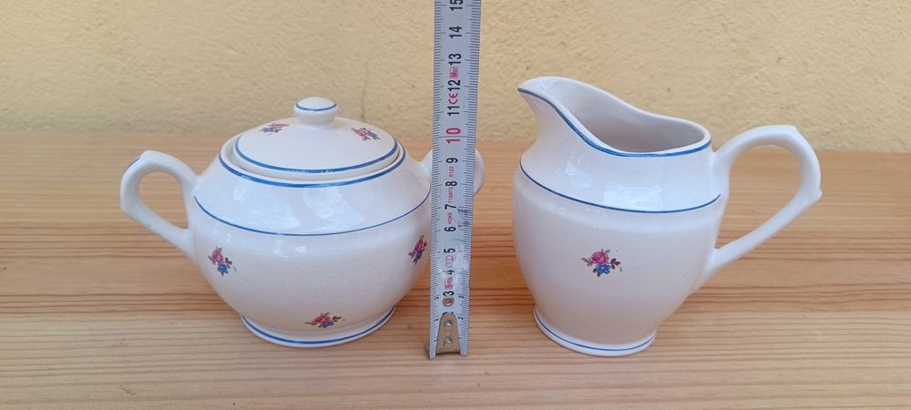 Conjunto duas peças mais tampa antiga