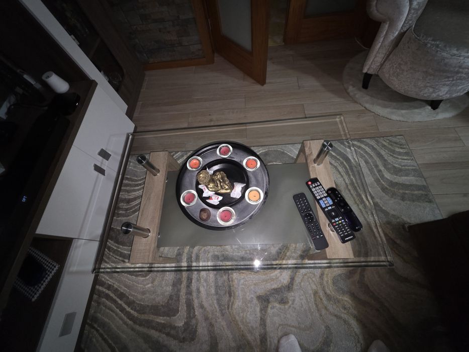 Mesa de centro em vidro