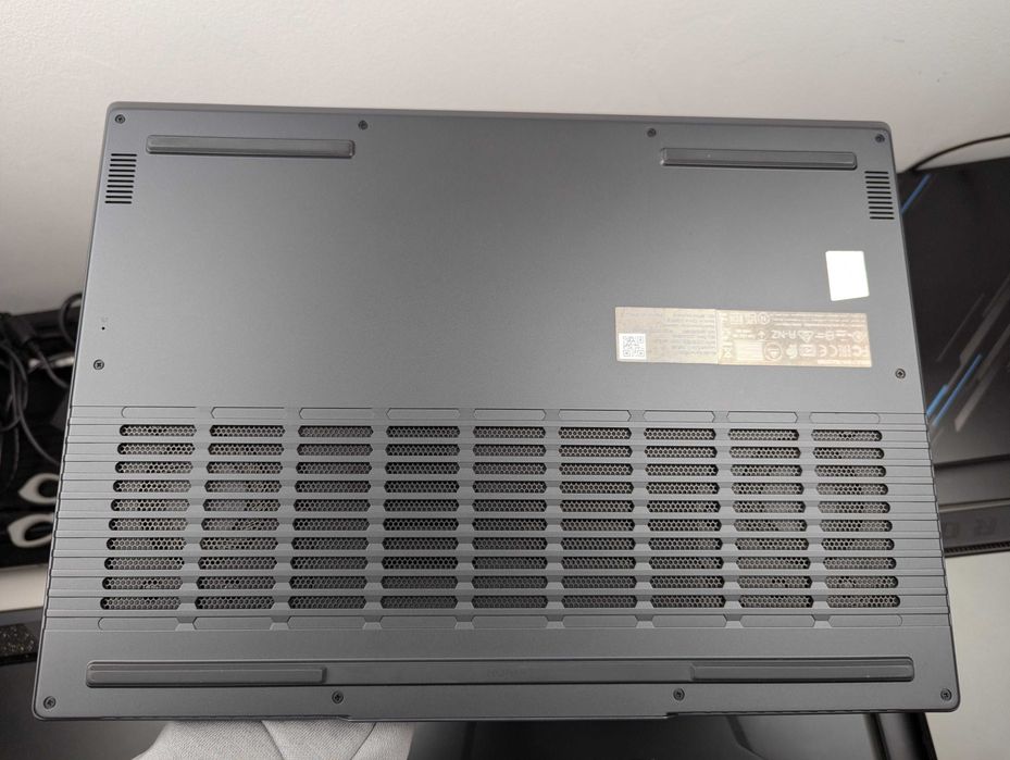 LAPTOP GAMINGOWY Lenovo Legion RTX 4050 i5-12450H 144hz