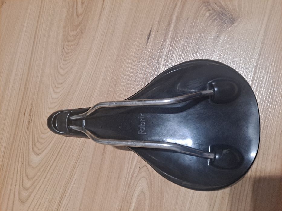 Siodełko rowerowe Fabric Shallow Race