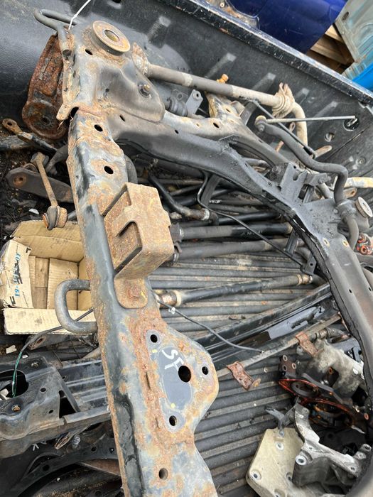 Передній підрамник Hyundai Santa FE 2 Санта Фе подрамник