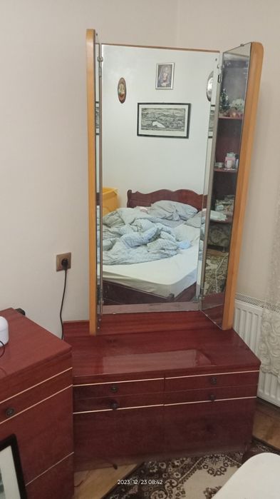 Продається трюмо .В гарному стані.