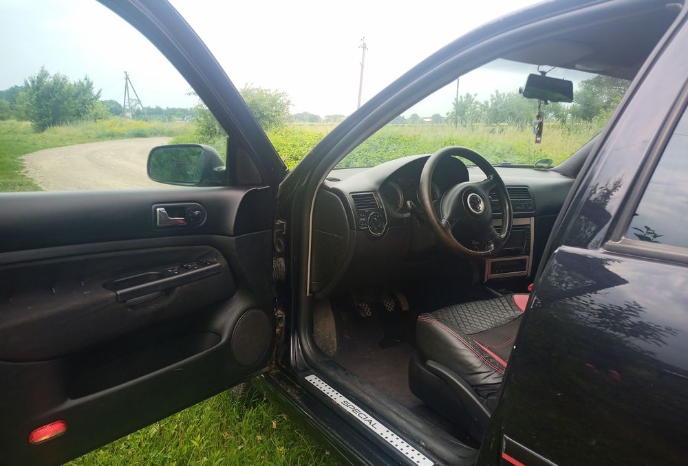 Продам volkswagen bora 1.6FSI