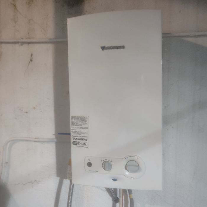 Vende se esquentador usado
