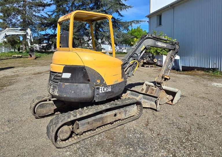 Mini-escavadora VOLVO ECR38