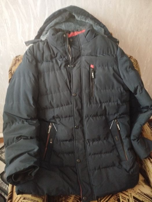 Продам чоловічу і куртку на хлопчика