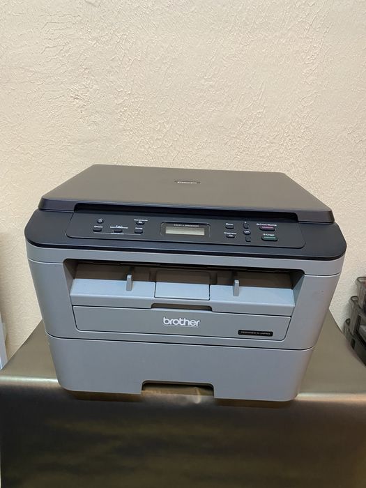 Многофункциональное монохромное лазерное устройство BrotherDCP-L2520DW