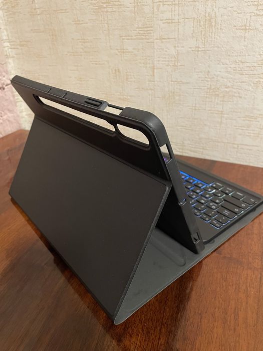Чохол з клавіатурою на планшет Samsung galaxy tab 12.4 “